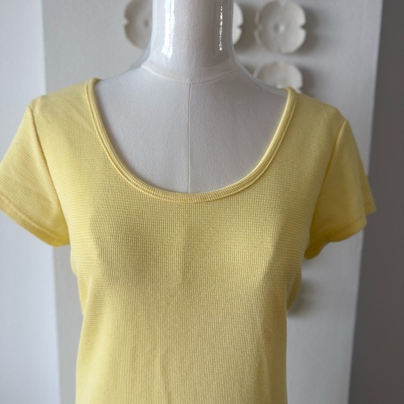 Naiba Yellow T-Shirt Dress – One Size (Fits 12–14) - Picture 7 of 7